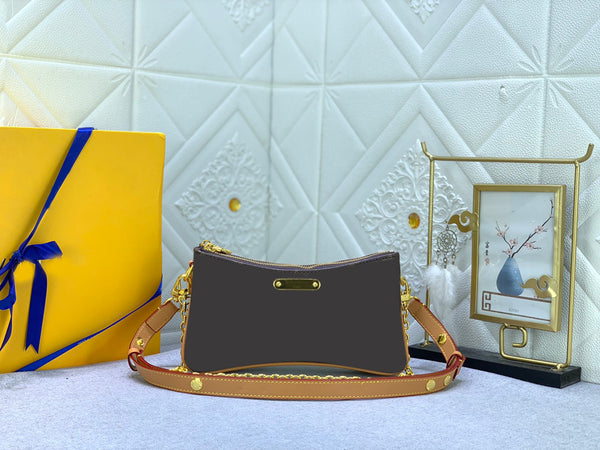 Lovely Crossbody Bag