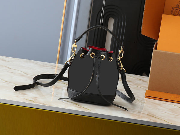 Classical Print Bucket Bag