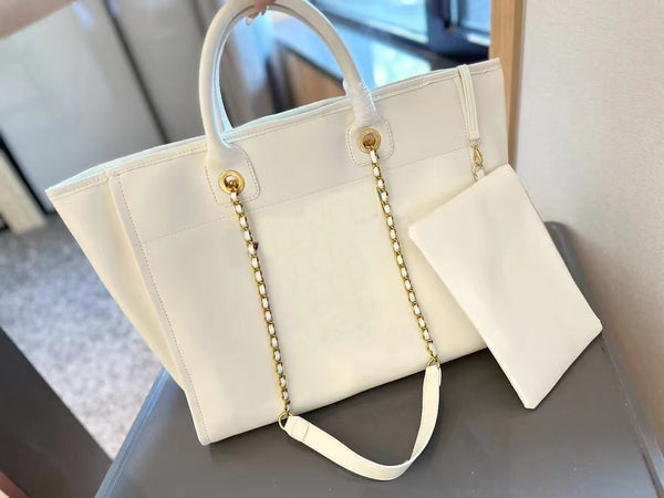 Large capacity tote bag