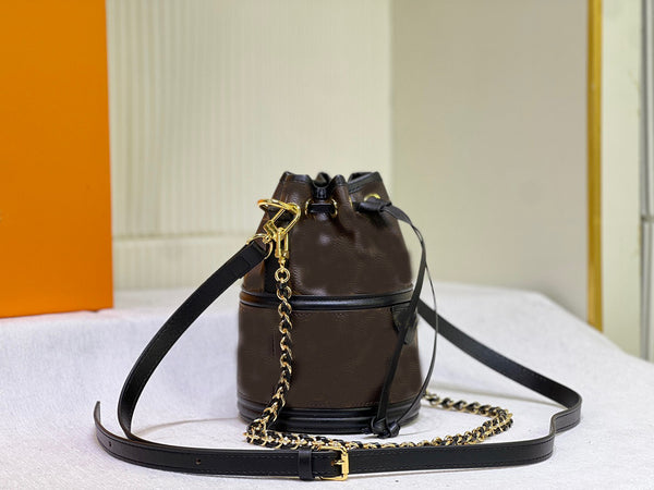 Classic Bucket Bag
