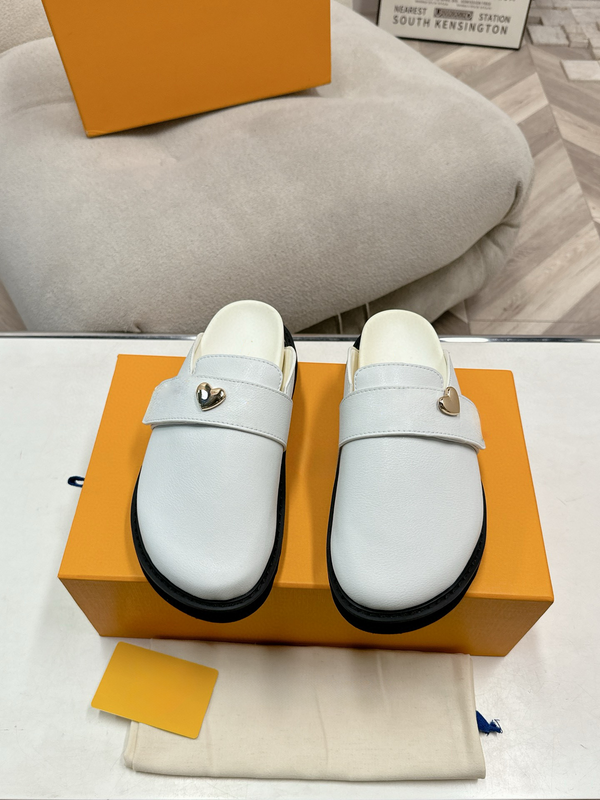 Female Top Quality Slippers
