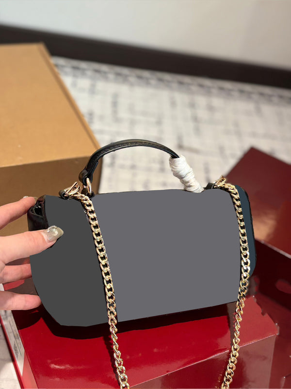 Chain Crossbody Bag