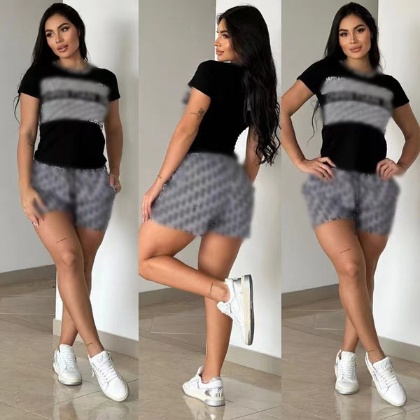 Fashion Short Sleeve Top and Shorts Suit