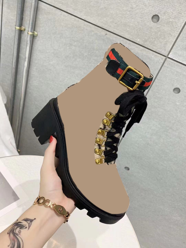 Chunky heel short boots