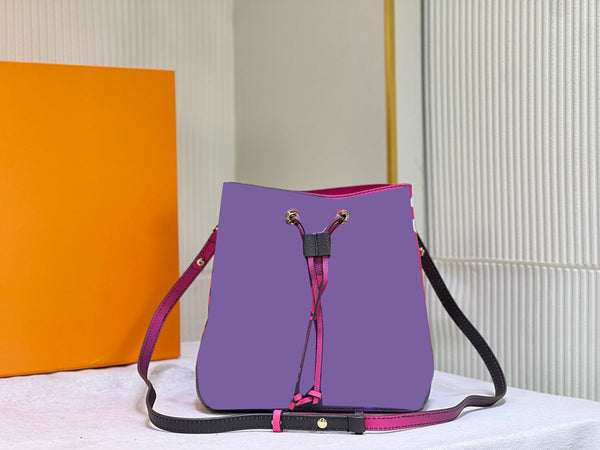 Gradient drawstring bucket bag